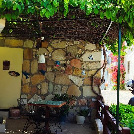 Bonapart Hotel Çeşme Buitenkant foto